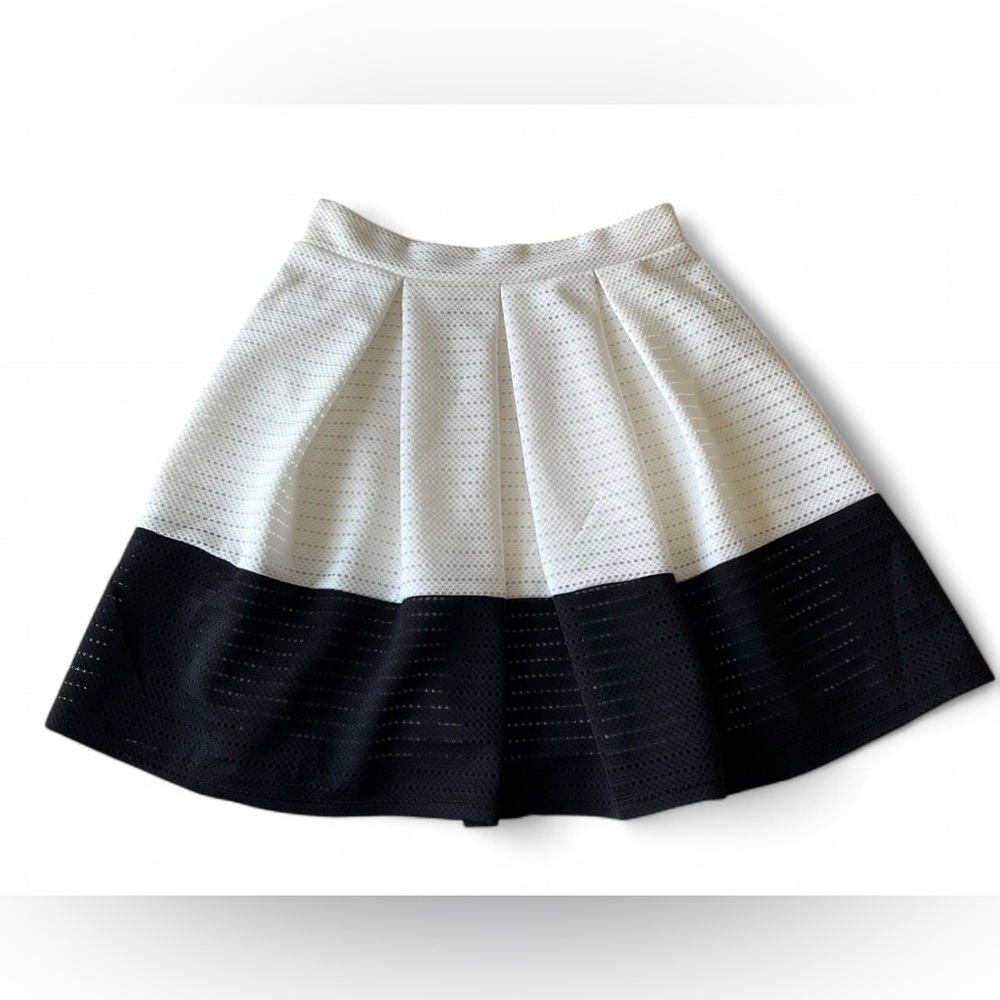 Forever 21 Black White Summer Pleated Preppy Whimsy Twee Box Pleat Skirt Small
